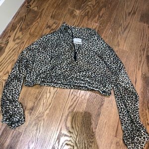 Cheetah cropped sweatshirt